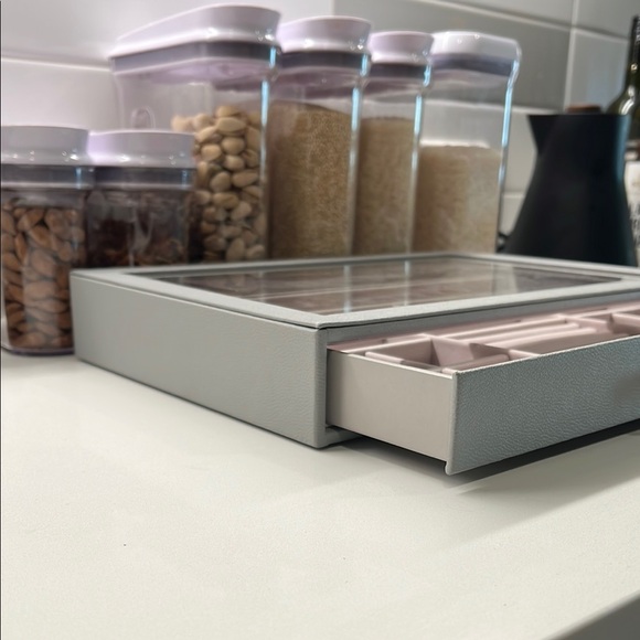 Stackers Supersize Gray Jewelry Organizer Box - Picture 3 of 5